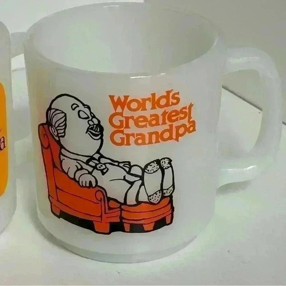 Set of 2 vintage Glasbake milk glass  coffee mugs for grandma and grandpa - Picture 3 of 12